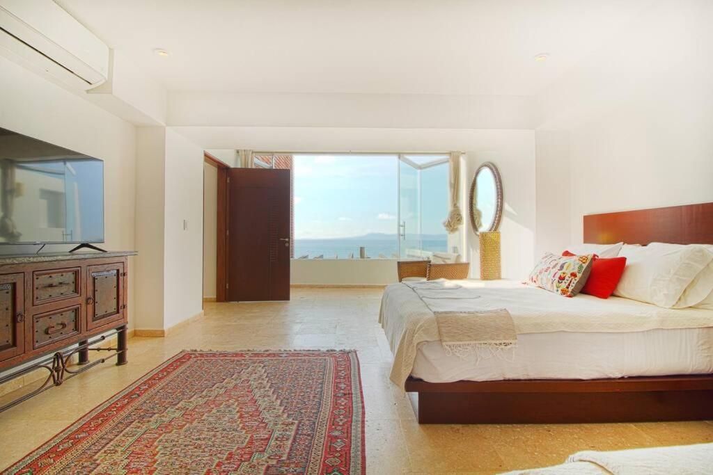 Two-Story Beachfront Oasis Puerto Vallarta Exterior photo
