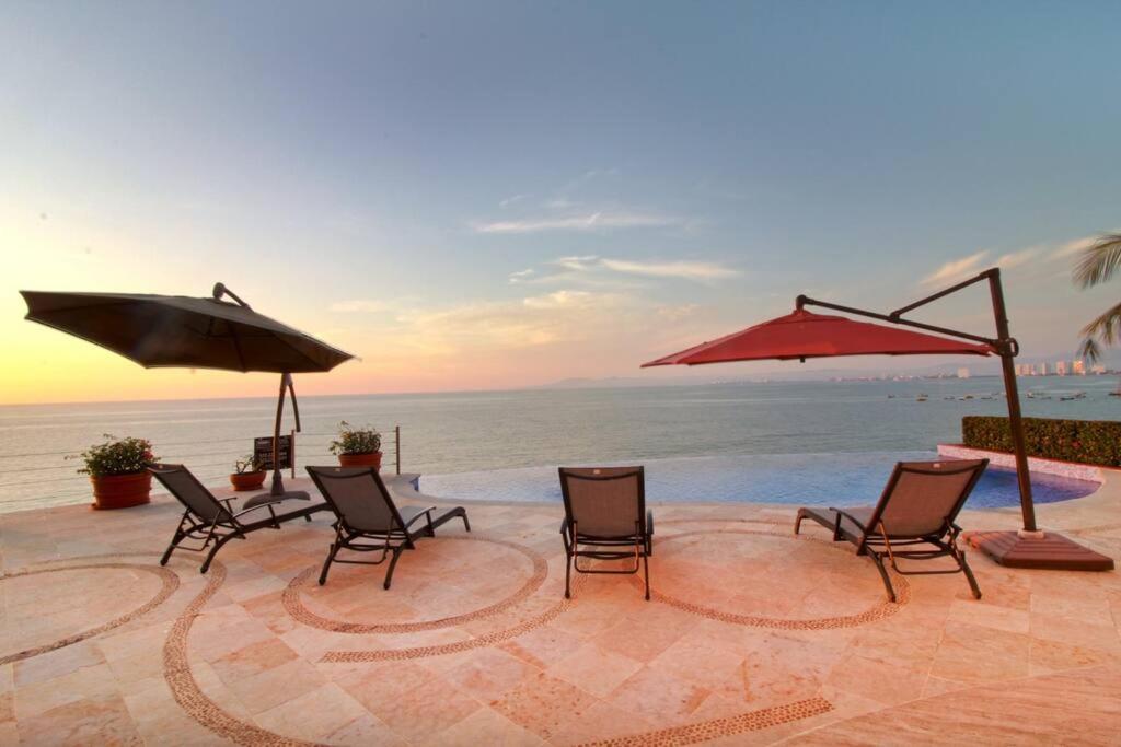 Two-Story Beachfront Oasis Puerto Vallarta Exterior photo